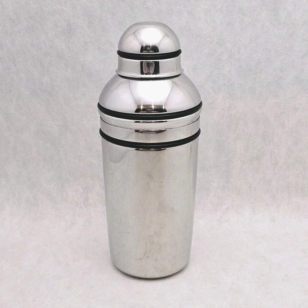VTG Oneida 16 oz Mirrored Stainless Steel 3 Piece Cocktail Shaker w Black Trim